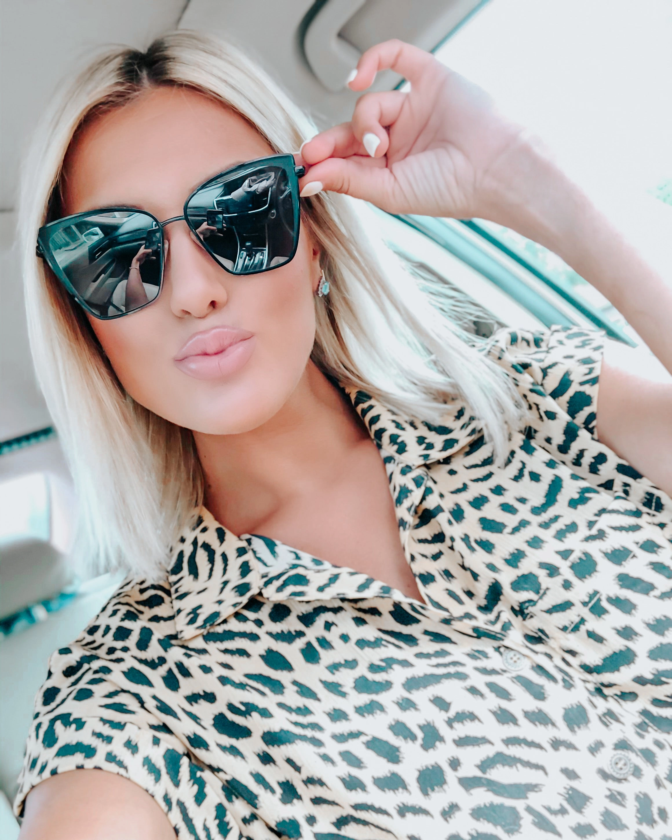 BECKY - BLACK   DARK SMOKE SUNGLASSES