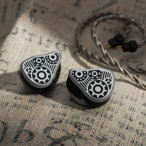 Binary Dynaquattro 4 Dynamic Driver IEMs