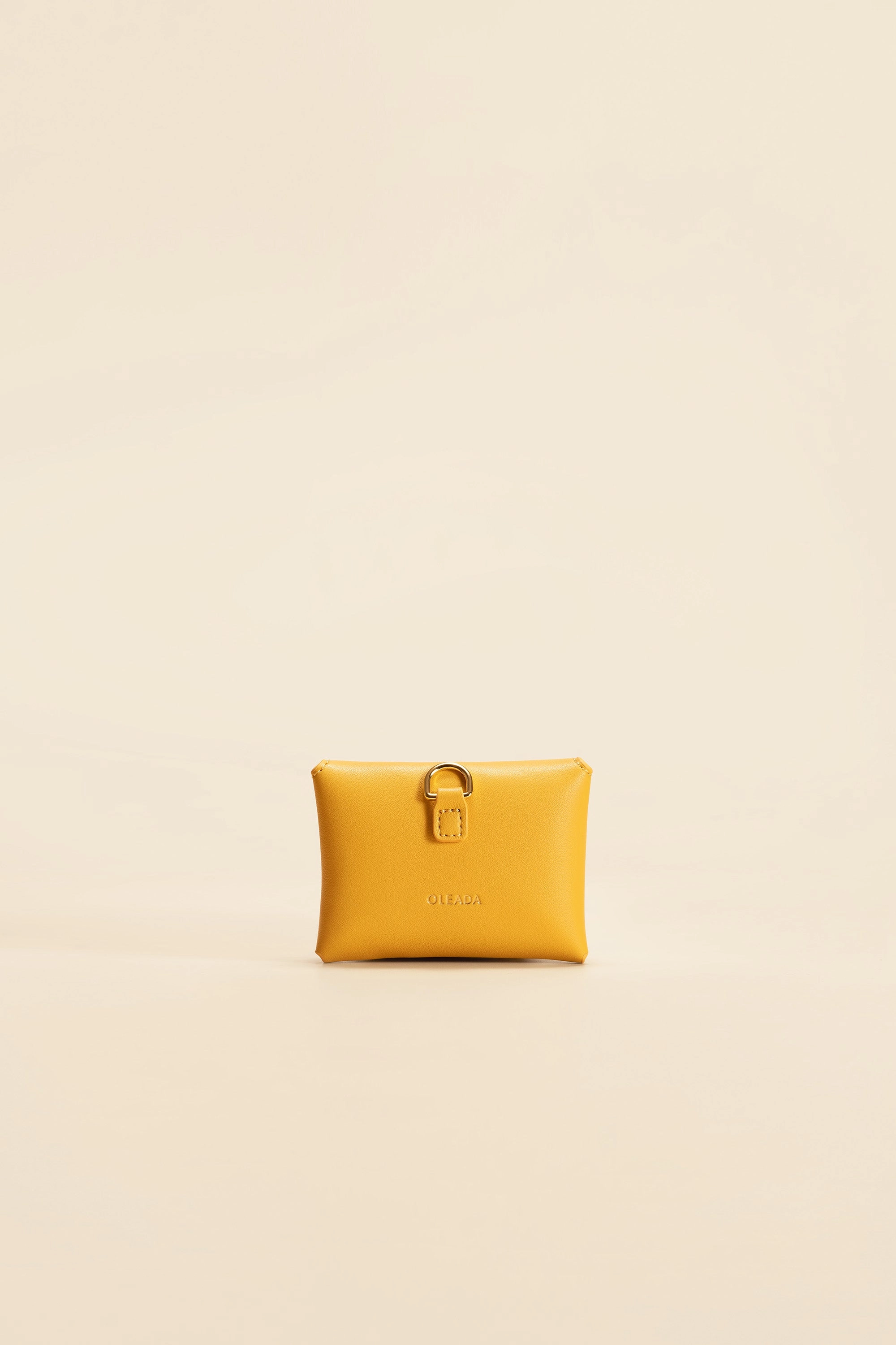 Brisa Card Holder