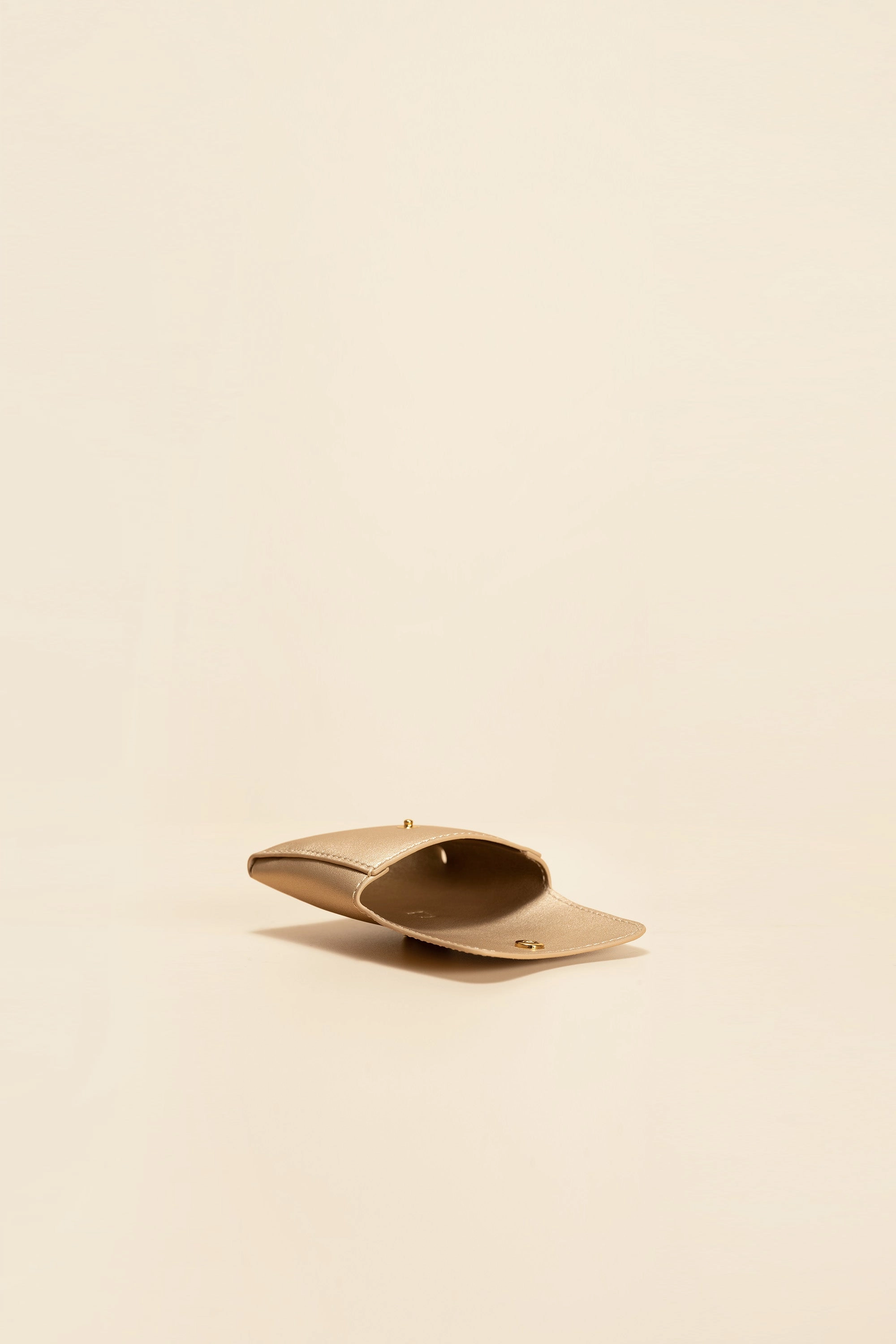 Brisa Card Holder