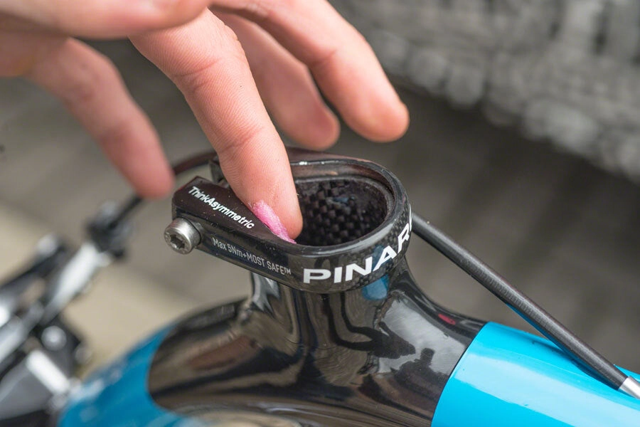 Muc-Off Carbon Gripper - 75G