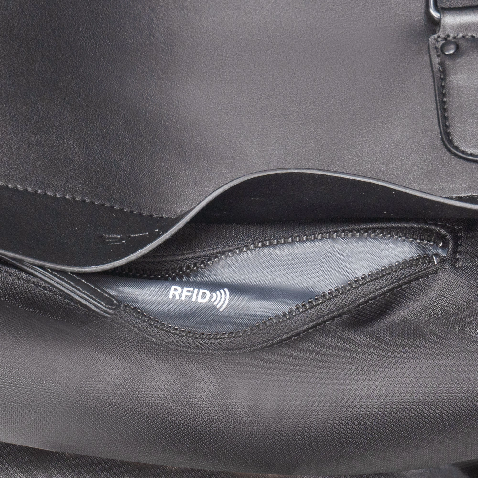 Onyx / Duffle Bag *Drop Ship*